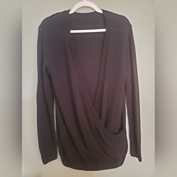 Black surplice faux wrap sweater - Picture 2 of 4
